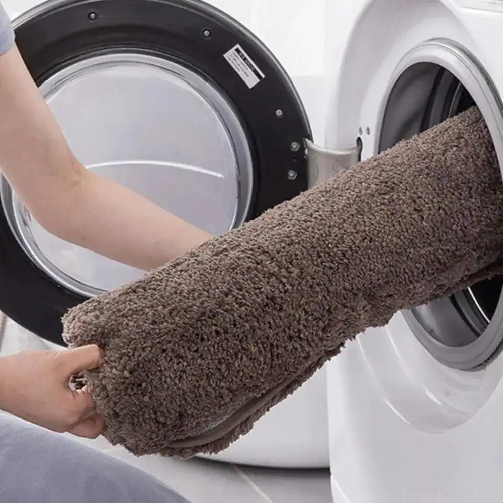 Antislip badmat wassen in wasmachine, bruikbaar voor badkamer en douche.