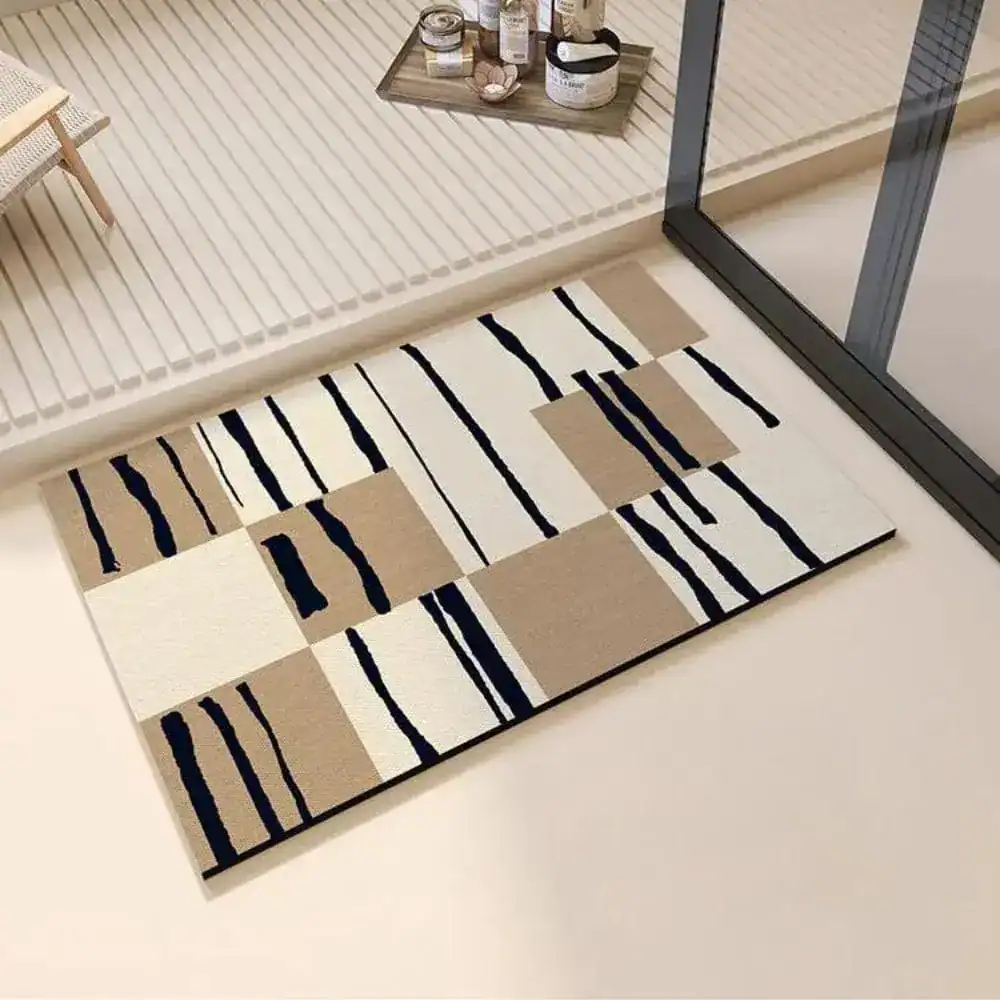Badmat cognac kleur met abstract patroon, badkamermat voor de douche of bad.