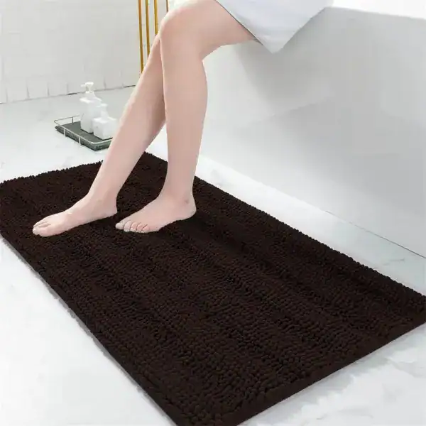 Bruine badmat met antislip textuur voor uw badkamer.
