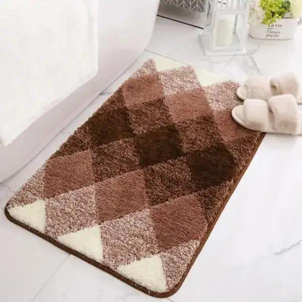 Badmat geruit bruin en crème, antislip, badkamermat voor bad of douche.