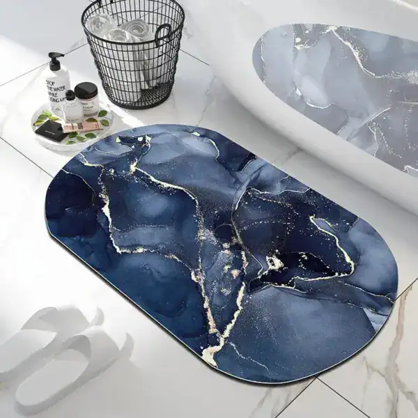 Badmat marmer blauw met goudaccenten voor badkamer.