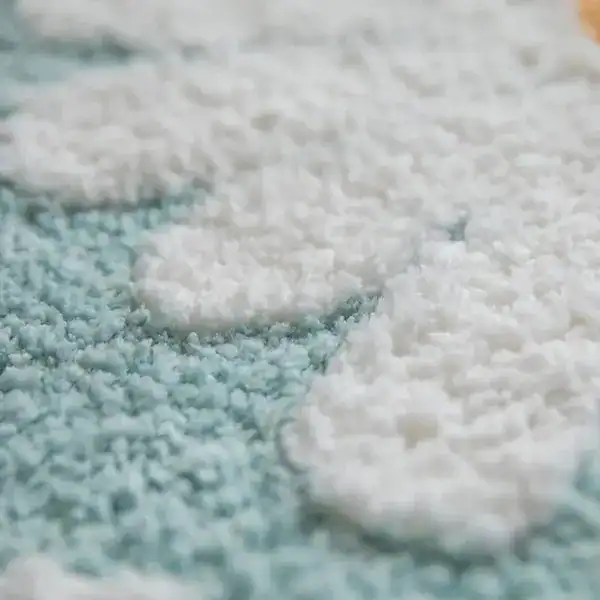 Scandinavische badmat met witte en blauwe vormen, antislip badkamermat.