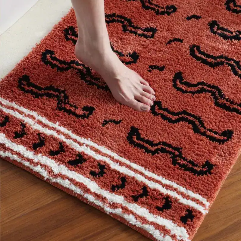 Badmat zwart beige met zwart-wit patroon, antislip badkamermat voor bad of douche.