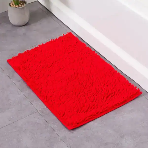 Rode chenille badmat 60x90, antislip, voor badkamer en douche.