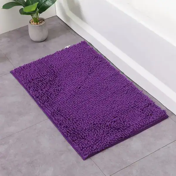 Paarse chenille badmat 60x90 voor de badkamer, antislip en comfortabel.