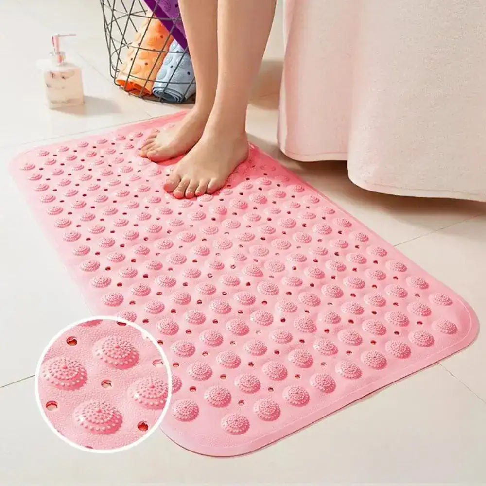 Roze douchemat rubber met antislip textuur voor badkamer.