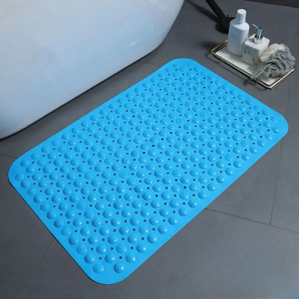 Blauwe antislip douchemat met bolletjes voor de badkamer.