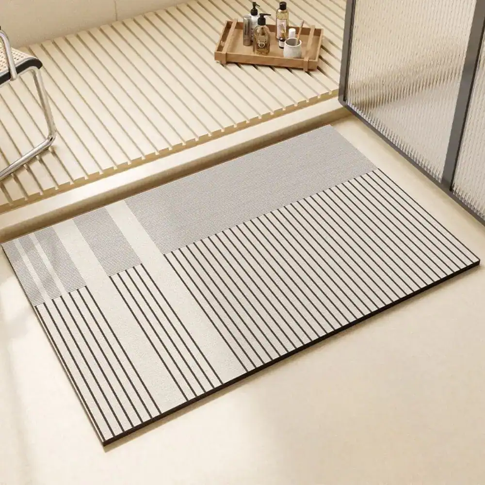 Extra grote badmat met gestreepte patroon, antislip, voor badkamer.