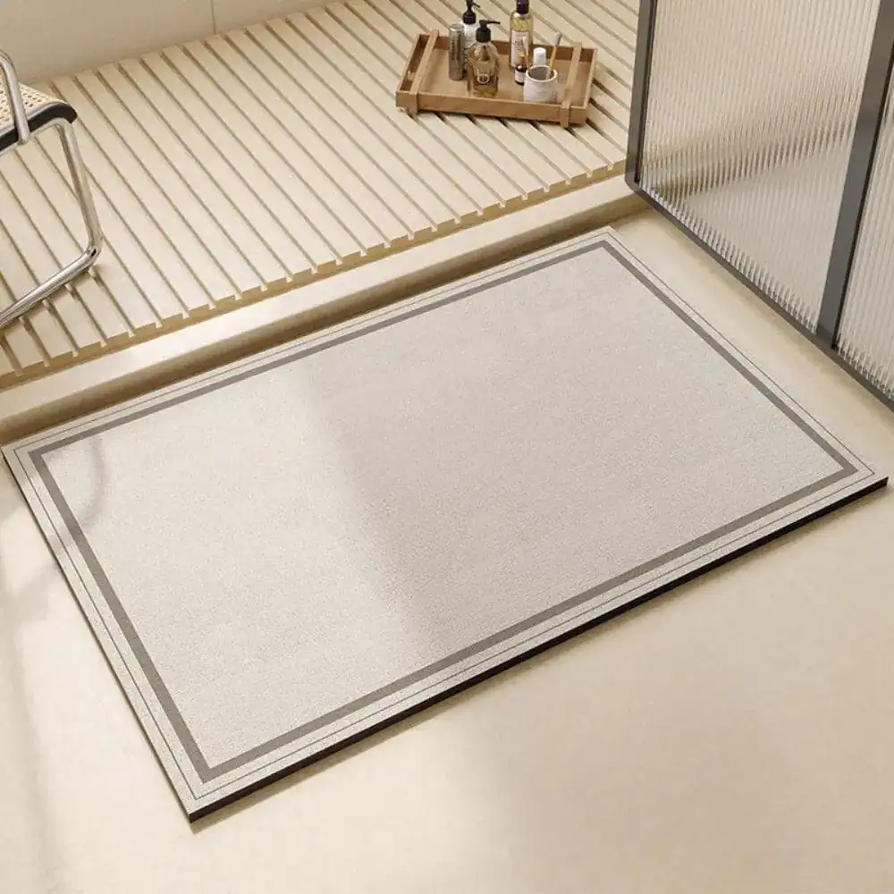 Extra grote badmat met grijze rand, antislip, voor badkamer of douche.
