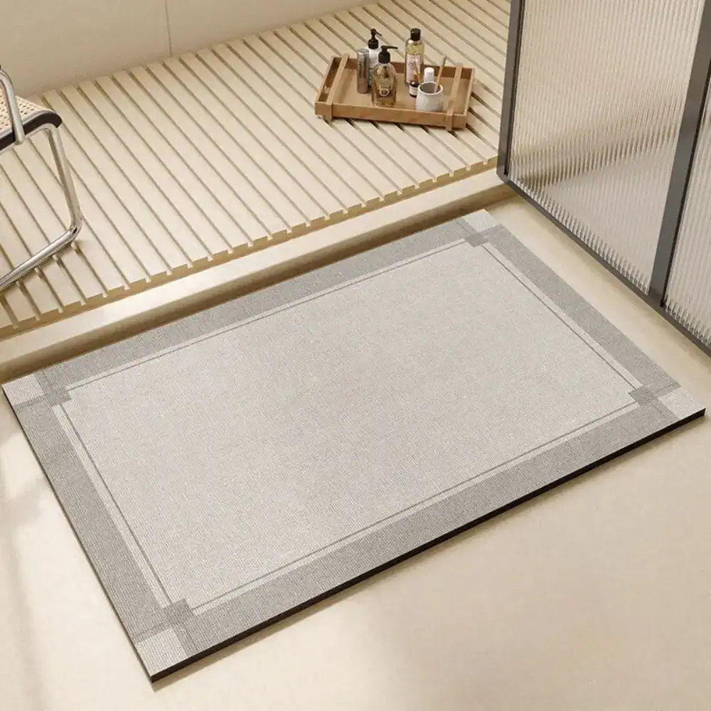 Extra grote badmat met grijze rand, antislip, voor badkamer of douche.