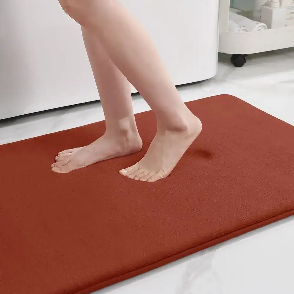 Grote badmat in terracotta kleur, antislip, voor badkamer en douche.