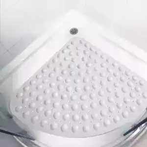 Hoek douchemat wit met antislip textuur voor douche.